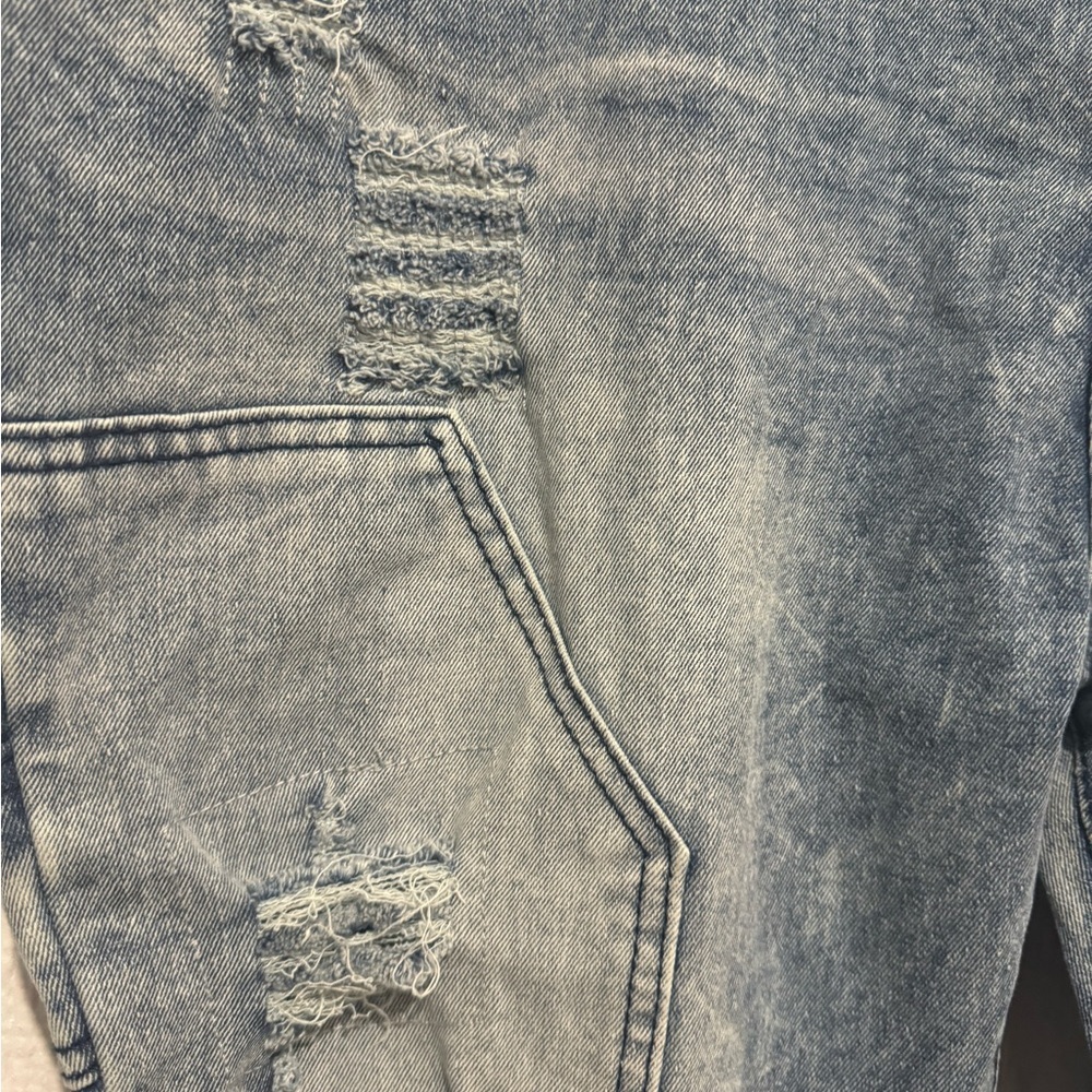 Euc men's 42x32 distressed jeans streetwear - Picture 4 of 4